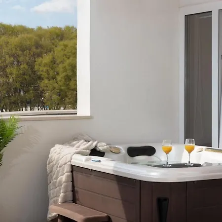 شقة Glow Luxury With Terrace And Jacuzzi