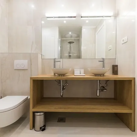 Glow Luxury With Terrace And Jacuzzi شقة سبليت