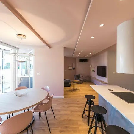 Apartman Glow Luxury With Terrace And Jacuzzi *