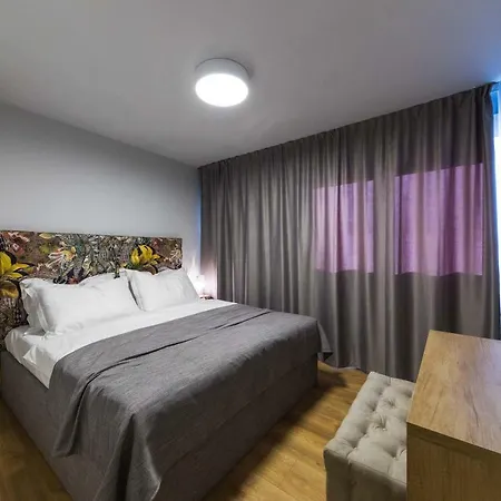 شقة Glow Luxury With Terrace And Jacuzzi